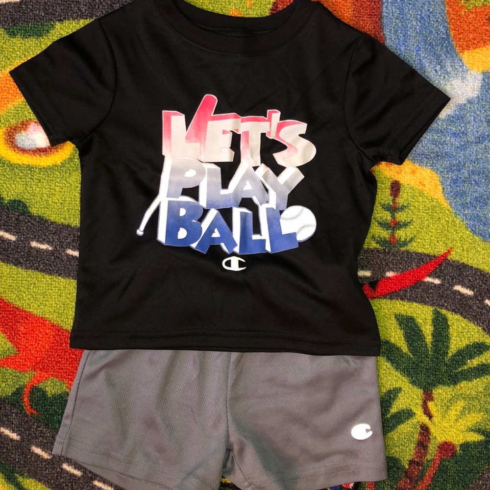 Champion short set 18mo(boy)